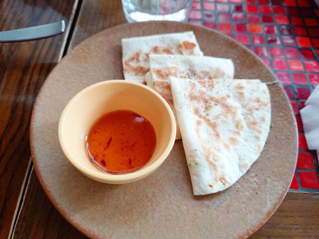 チーズ・ケサディージャ