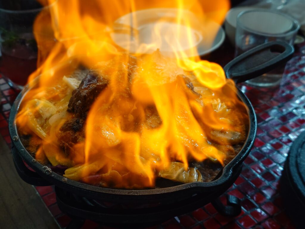 ファヒータ
テキーラでフランベ